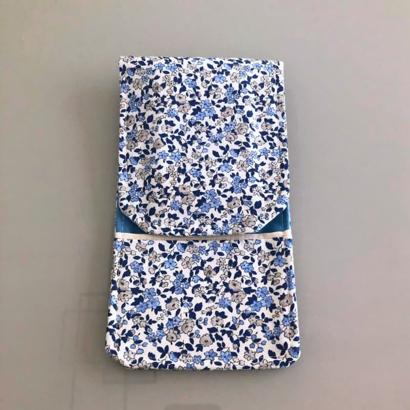 Pochette à couverts avec serviette. fabrication française. Maison Pivoine