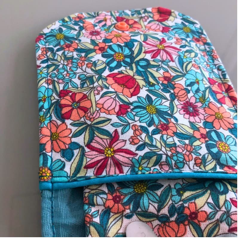 Pochette à couverts avec serviette. fabrication française. Maison Pivoine