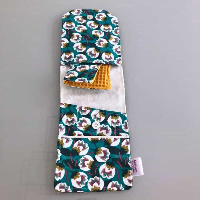 Pochette à couverts avec serviette. fabrication française. Maison Pivoine