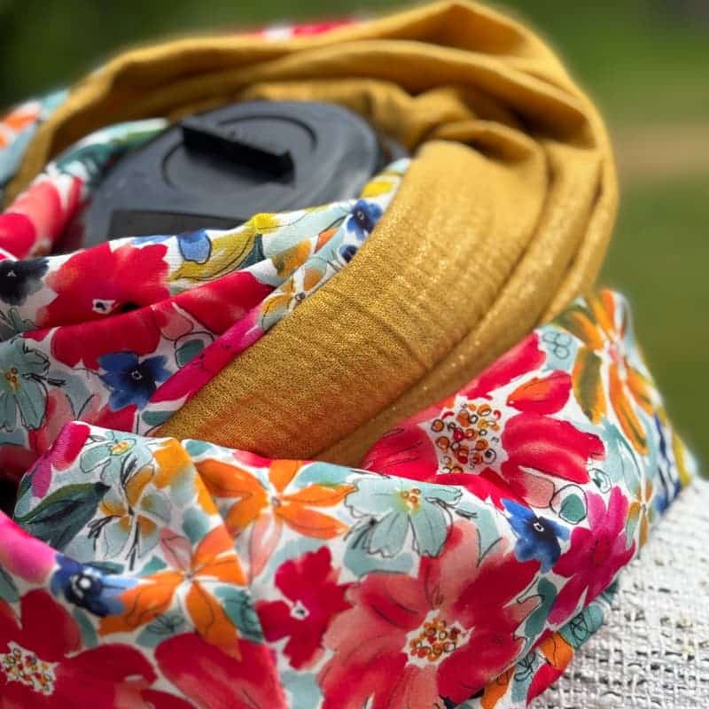 écharpe tube motif floral rouge et jaune réversible - fait main en France - Maison Pivoine Quimperlé