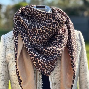 cheche-femme-leopard echarpe chèche femme motifs leopard reversible