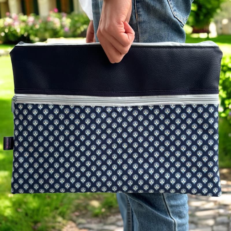 housse ordinateur portable bleue avec poche zippée - Fabrication française - Maroquinerie quimperlé