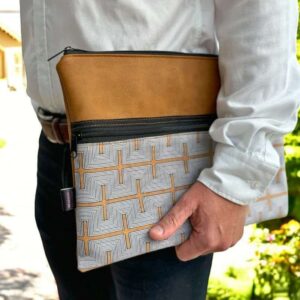 sacoche-ordinateur-homme housse ordinateur portable marron avec poche zippée - Fabrication française - Maroquinerie quimperlé