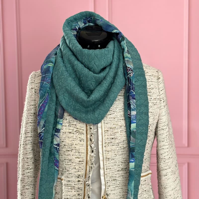 Chèche femme réversible bleu vert, tissu artisanal à motifs floraux, foulard mode fait main