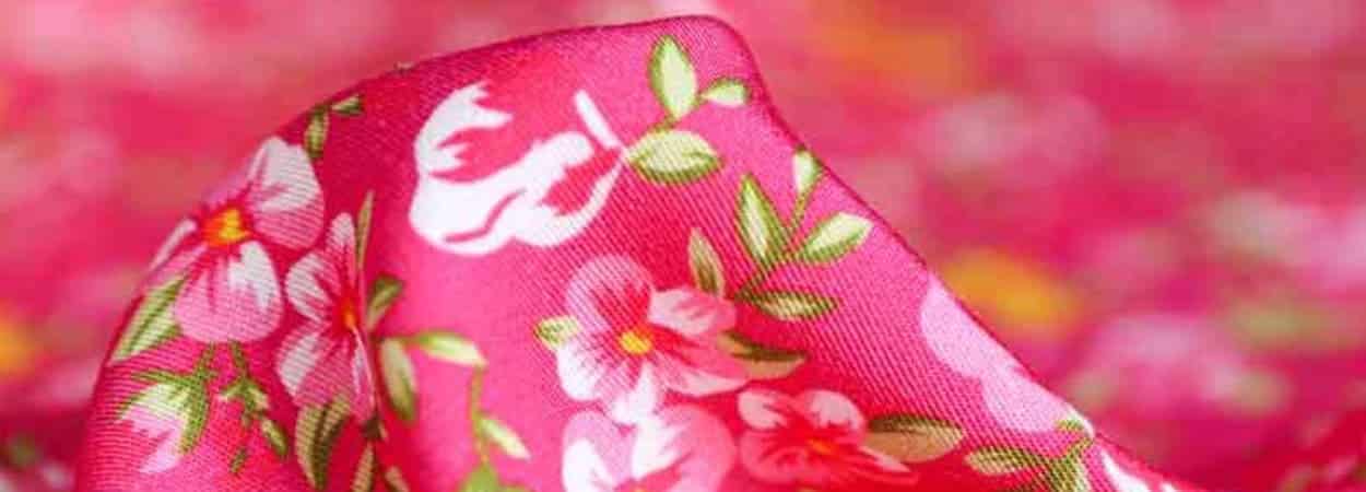 viscose-tissu viscose, tissu dans les teintes de rose à fleur